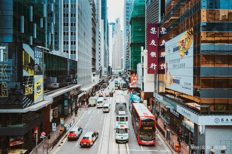 香港风情旗袍秀,茶香中诉说着忧郁的都市故事